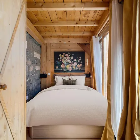 Authentique A 1850 Avec Terrasse Et Parking - Fr-1-564-164