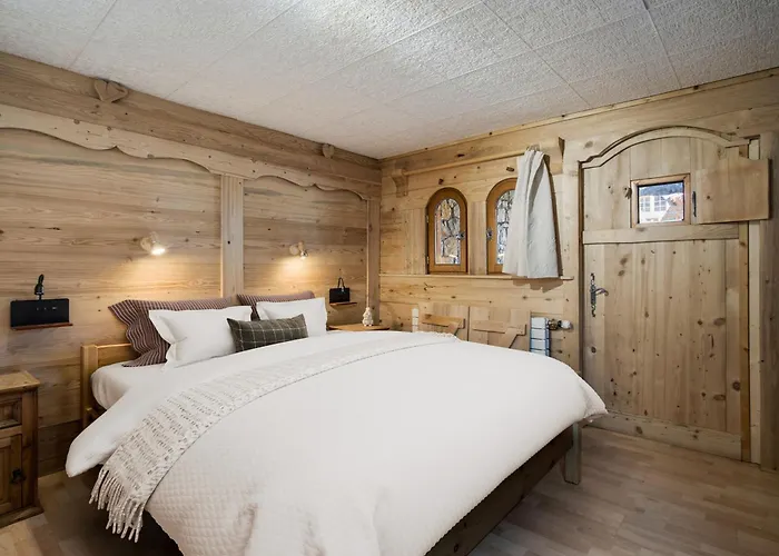 Authentique A 1850 Avec Terrasse Et Parking - Fr-1-564-164 * Courchevel