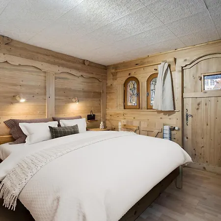 Authentique A 1850 Avec Terrasse Et Parking - Fr-1-564-164 * Courchevel