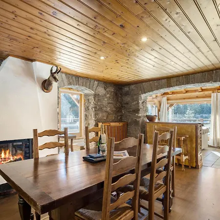 Authentique à 1850 Avec Terrasse Et Parking - Fr-1-564-164 Chalet *